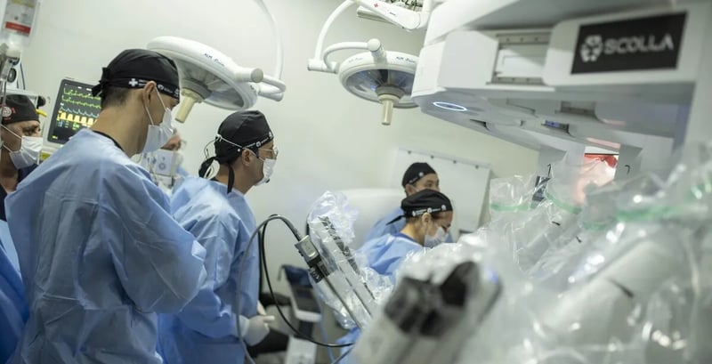 Cirurgia feita a +12 mil km de distância