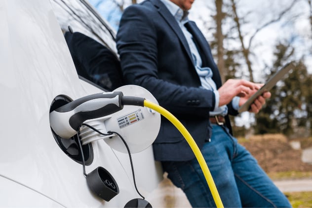 La Revolución de Cargadores Eléctricos: Cómo los switches Ethernet Industriales Mantienen Todo en Línea