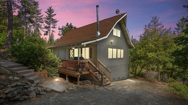 🏕️ West Coast Wealth: End Your Week with Prime STR Deals | July 4, 2025