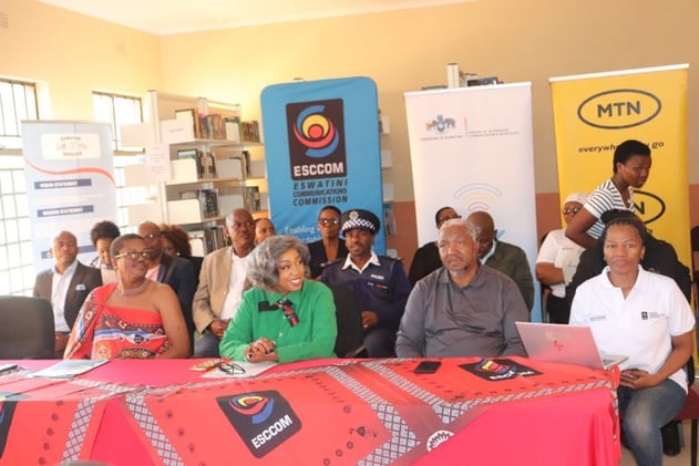 💻Minister of ICT launches Youth Digital Skills Programme at Lavumisa Library. 