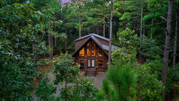 🏕️ Southwest STR Scoop: Thursday’s Top Investment Picks | October 16, 2025