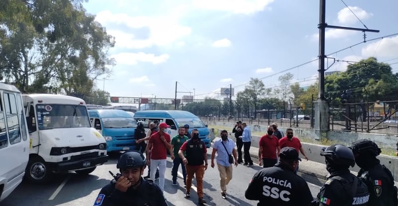 🔴 Posponen megabloqueo de transportistas