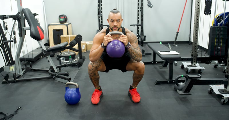 This 4-Week Kettlebell Workout Builds SERIOUS Strength