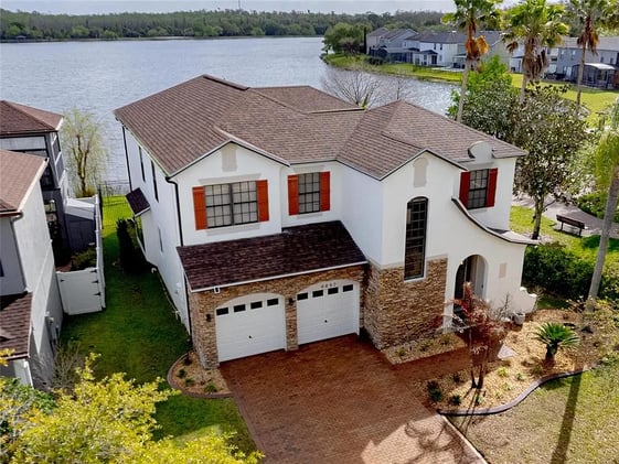 🌊 Waterfront Wonders – From $495K to $975K