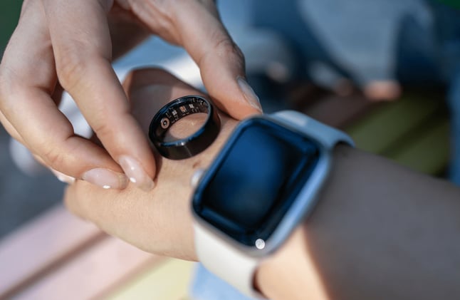 Which Tracks Your Health Better? An Expert Weighs In on Oura Ring vs. Apple Watch
