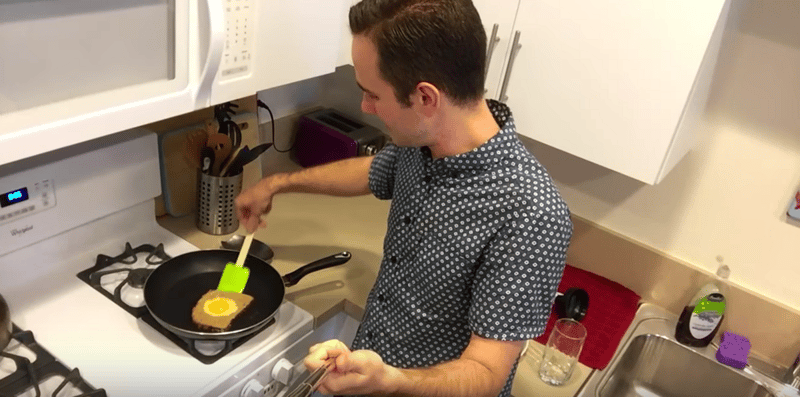 This Career Site Video Doesn’t Start the Way You Might Expect