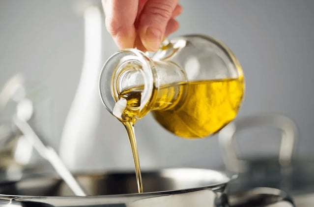 Olive Oil Is Safe for Cooking Despite Its Smoke Point