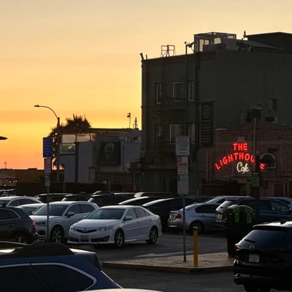 Concerts, Comedy & Coastline Vibes – This Week in South Bay