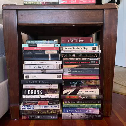 Shelfies #62: Lindsay Straube