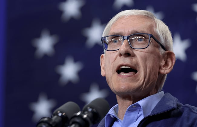 Wisconsin Governor Announces Decision Not to Seek Re-Election, Paving Way for GOP