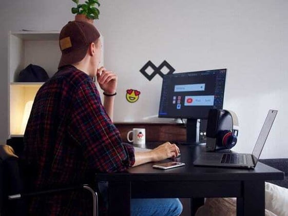 How to Effectively Manage a Team of Freelancers
