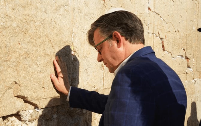 At Western Wall, House Speaker Asks for Continued American Solidarity With Israel