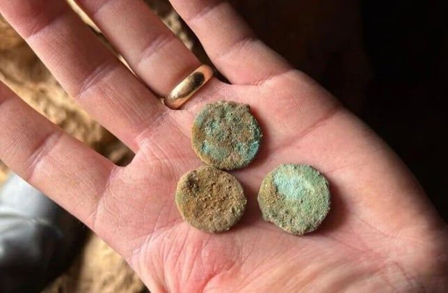 Ancient Coins Discovered in Binyamin by Huckabee’s Grandchildren