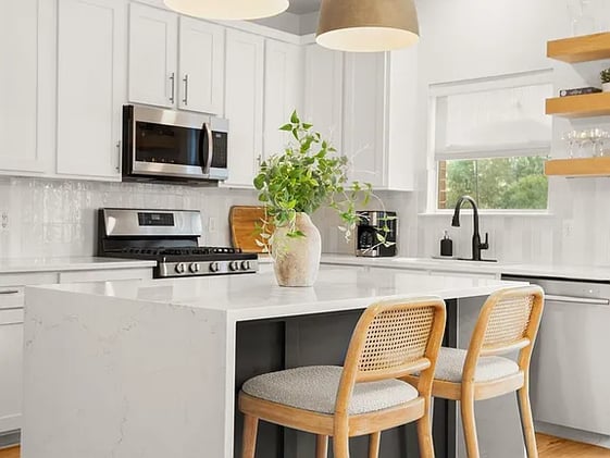 🎶 Keep Austin Real – Stylish Homes, Big Potential