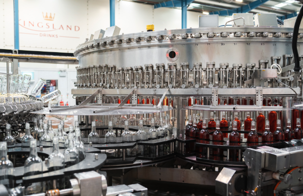 Bulk wine defies market downturn // Napa hotel plans to use AI to customize Wine Country experiences