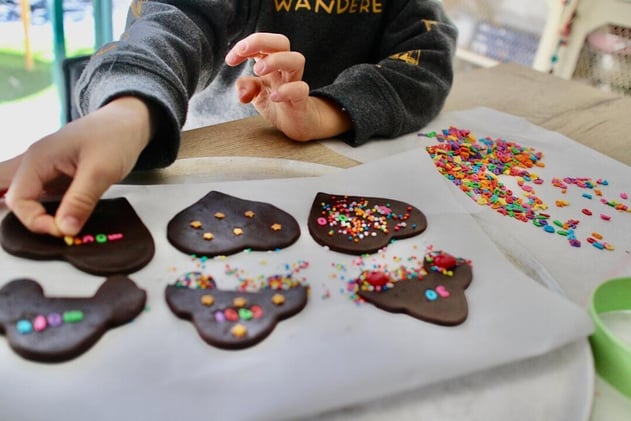 3 Hacks for Baking with Kids Without Chaos