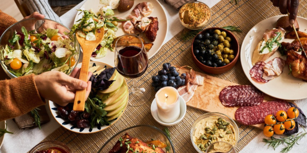 Pawliday Magic Hits the City 🐾