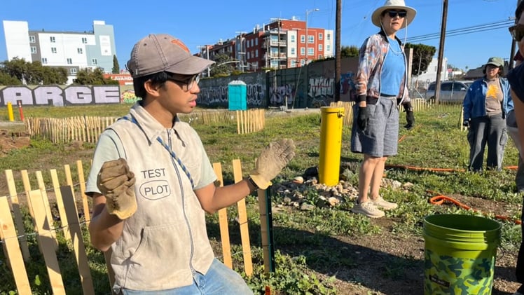 Happy Earth Month 2026! / ¡Feliz Mes de la Tierra 2026!