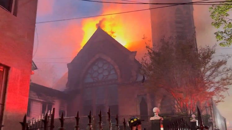 ​SAD: Fire Rages at One Of New York’s Oldest Churches