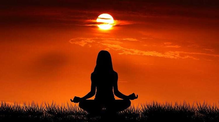 Sunrise Yoga: A Morning Practice for Mindful Awakening