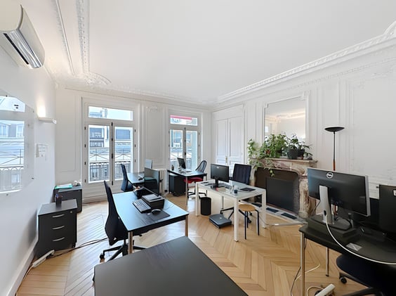 180 m2 de bureaux à louer