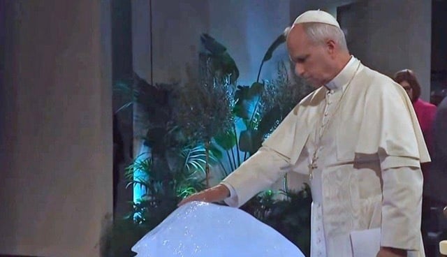 ⏳ Pope blesses ice, Ibiza doesn't notice