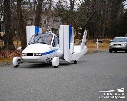 ¿Será posible ver autos voladores en apenas dos años?