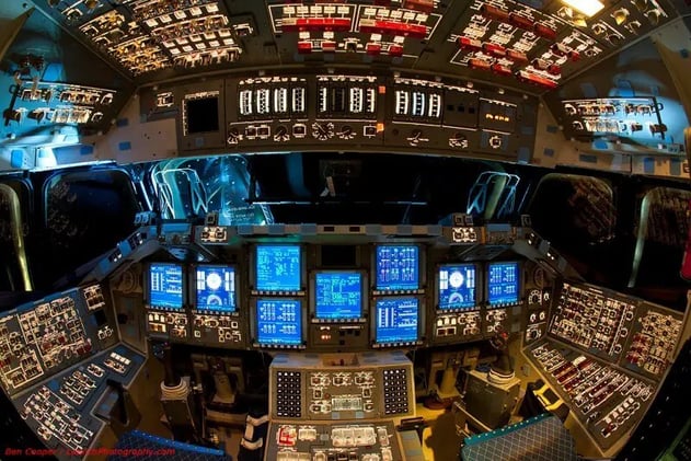 Cómo es el transbordador espacial Endeavour por dentro