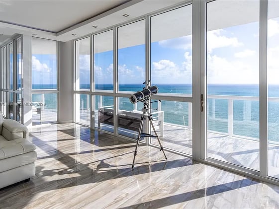 🌊 New Miami Listings – Ocean Views, Resort-Style Amenities, and Modern Design