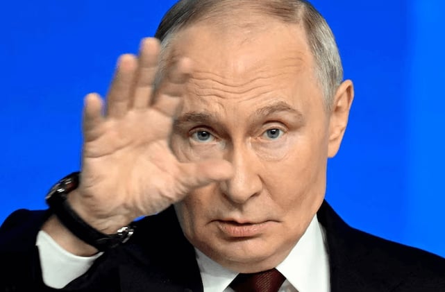 Russia Slams Trump’s Greenland Plan While Expanding Its Own Arctic Power