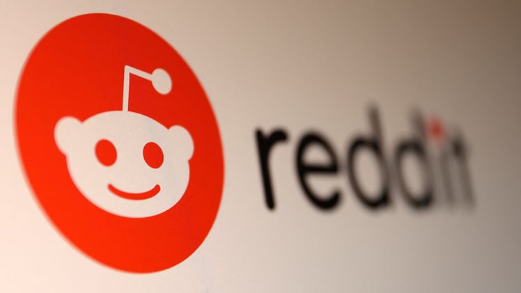 📈 Reddit banned for Australian children | Time to vote on Elon Musk's $1 trillion payday
