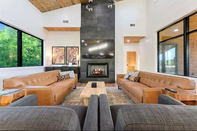 🌲 Someone Is Going to Buy This Sweet Broken Bow Cabin...