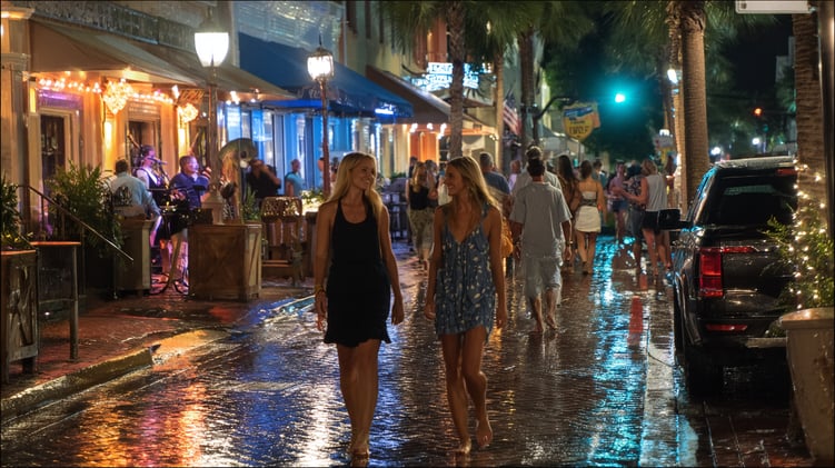 🌴 Naples Week Ahead