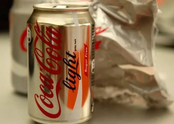 ¿Que le pasa a tu cuerpo una hora después de tomar una Coca-Cola light?