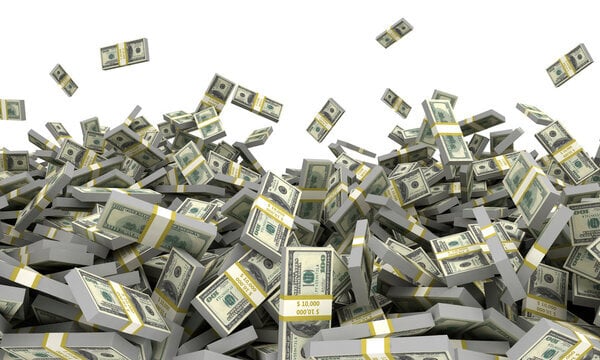 Why Saving Money Won’t Make You Rich (And What Will)👇