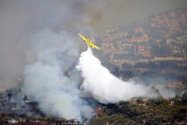 Israeli Air Force Assists Cyprus in Battling Deadly Wildfires
