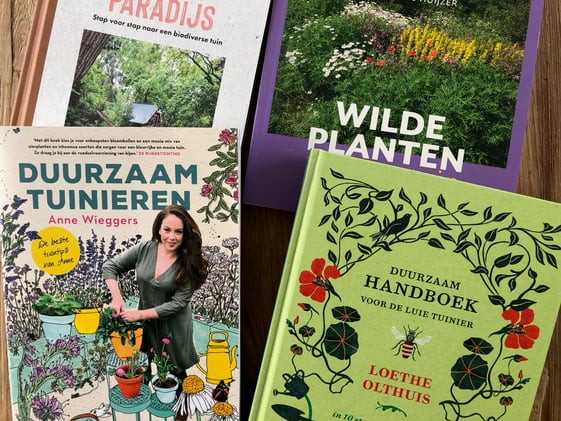 Lees een duurzaam tuinboek en voer de bij bij!