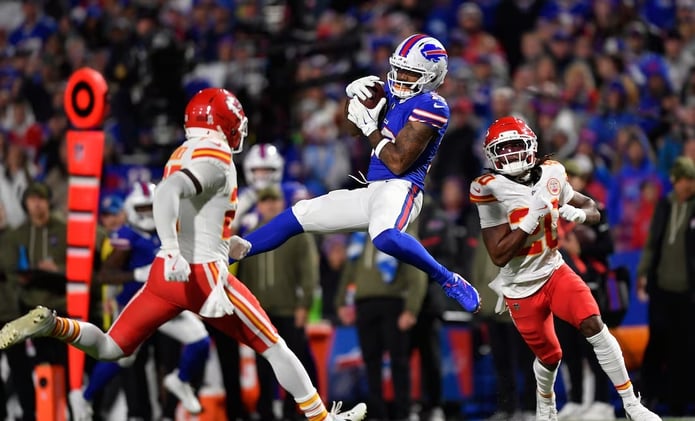 Josh Allen vence a Mahomes y sacuden a la AFC