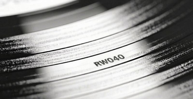 RW040