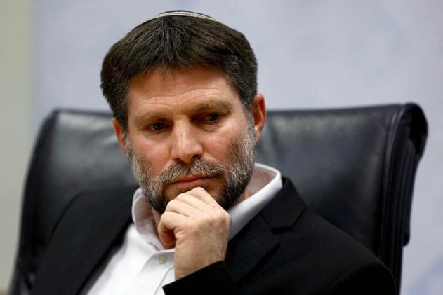 Smotrich Calls for Dismissal of IDF Chief Over Dispute with Defense Minister