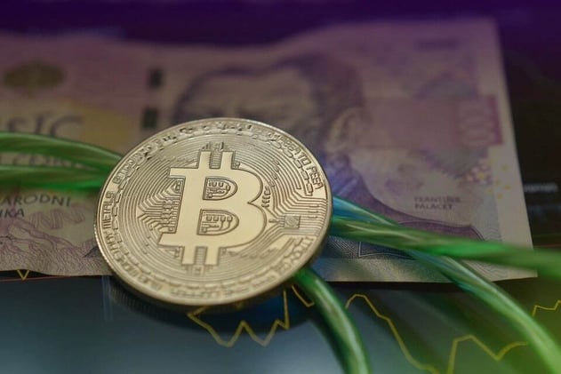 Popular Crypto Analyst Highlights ‘Crucial Breaker’ for Bitcoin, Says Markets Due for a Squeeze