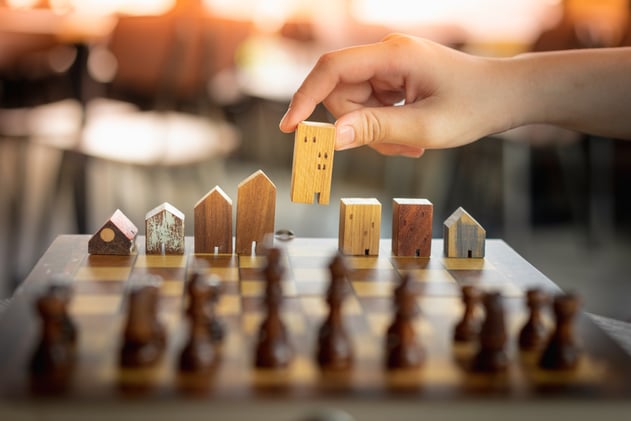 Navigating Market Changes: How Private Lenders Can Help Real Estate Investors