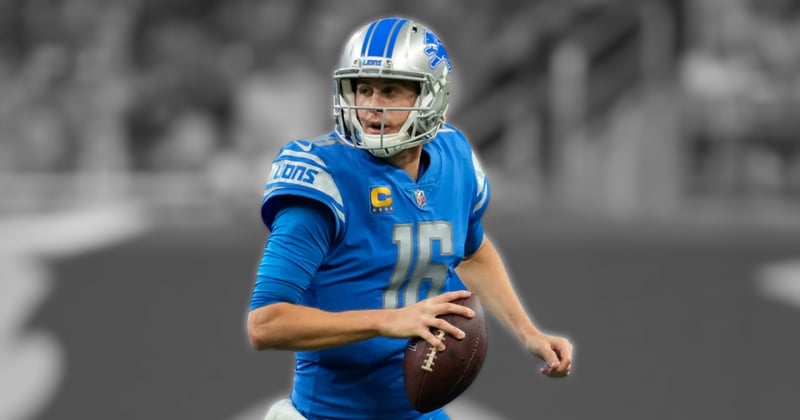 🏈 24 Players To Start/Sit for Week 14