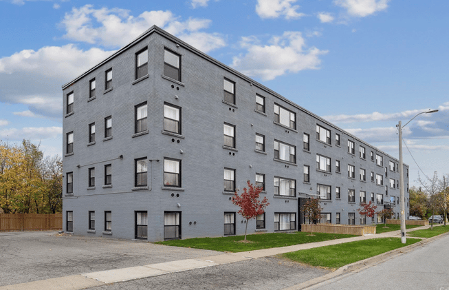 Court-Appointed Receivership Sale – 32-Unit Multifamily Property