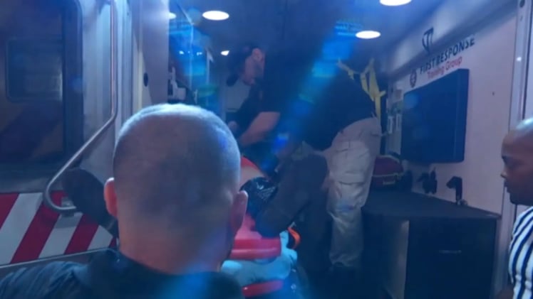 Huge Mystery Unfolds on RAW 🤔 A WWE Star Breaks Down in Tears, and Another Injury Raises Concern!