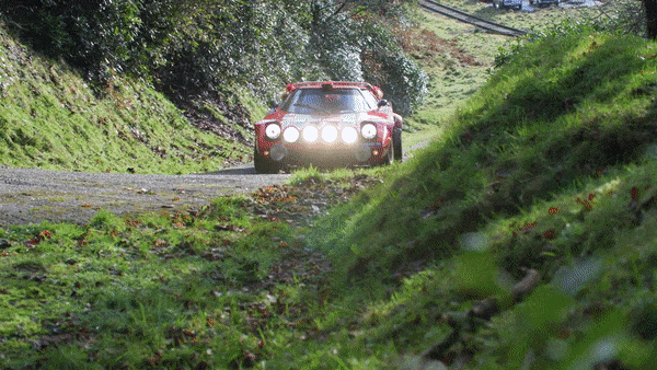 Santa Rally's Commin' To Town 