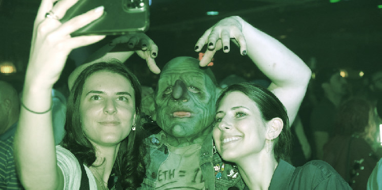 “Goblintown Creator Sparks Outrage: Shreds NFT Art, Blocks Royalties Trades in Bold Stand!”