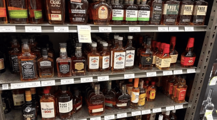 US scraps advice on alcohol consumption limits // New law targets abandoned vineyards threatening Sonoma County farms