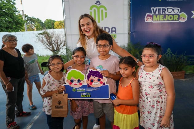 "Ver Mejor" llega a la colonia Nueva Chichén.