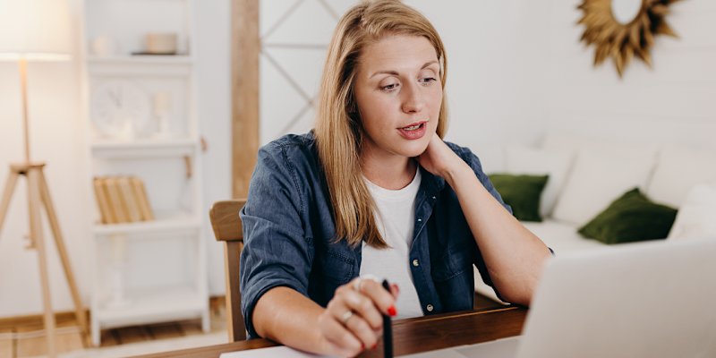 Migraine Med Could Offer Unexpected Eye Benefit